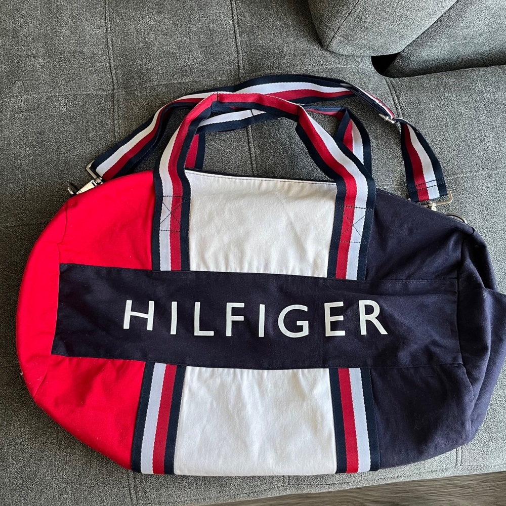 Tommy Hilfiger large duffle bag